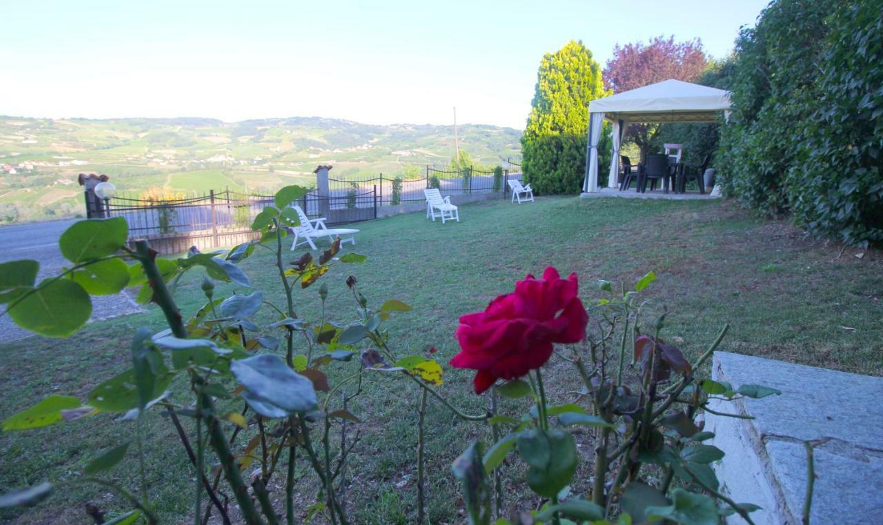 Casavacanzedezza Montecalvo Versiggia Exterior foto